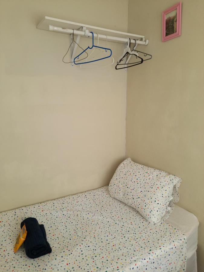 Camelia Rooms Kingston Exteriör bild