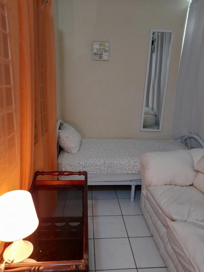 Camelia Rooms Kingston Exteriör bild